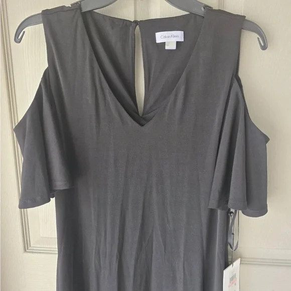 $99 Calvin Klein Black Dress 10 Women Shift Cold Shoulder Flutter Sleeve New - Picture 4 of 14